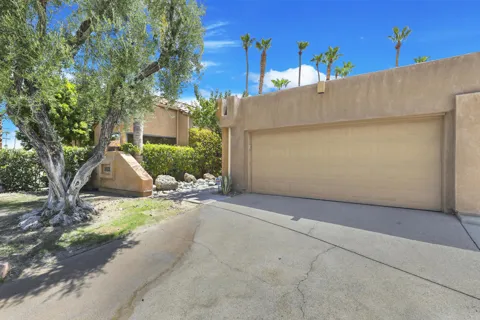 2910 Cervantes Court