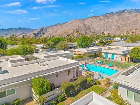 800 E Cottonwood Road #2