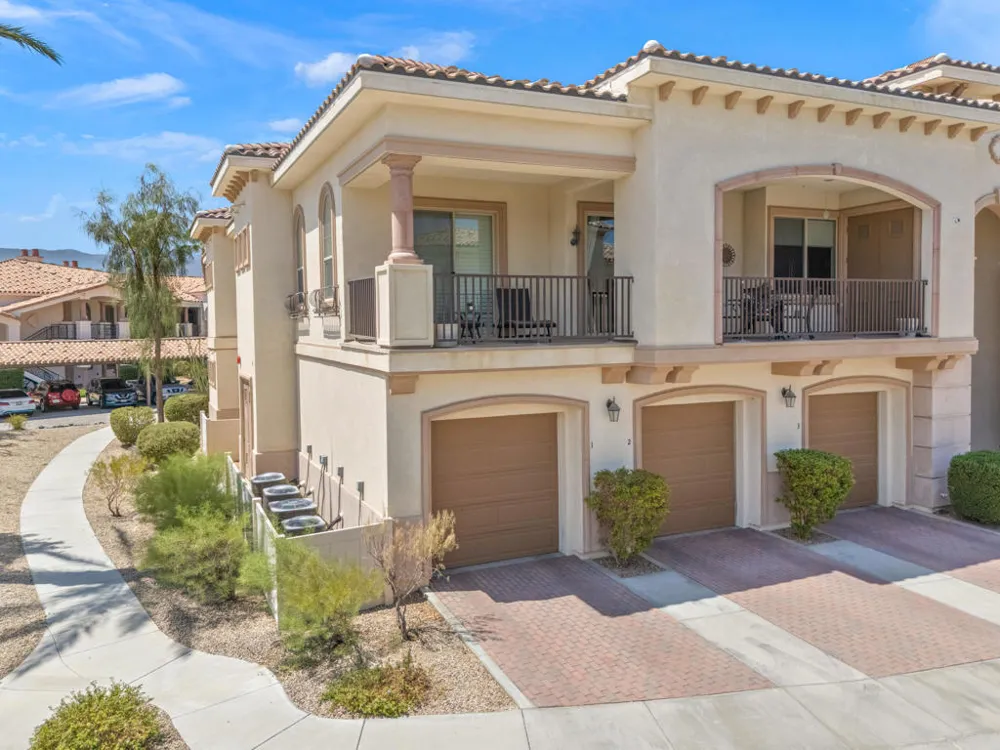 2100 Via Calderia #2101 Palm Desert, CA 92260