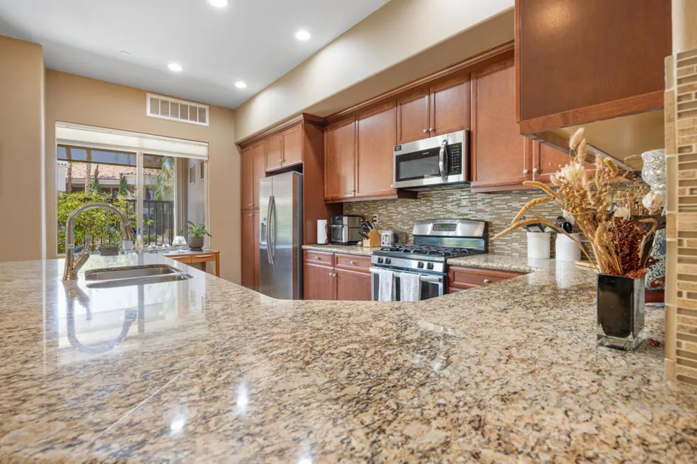 2100 Via Calderia #2101 Palm Desert, CA 92260