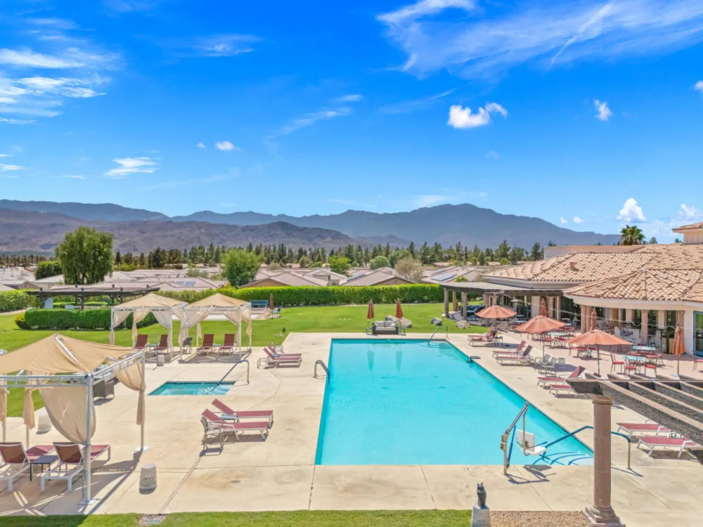 2100 Via Calderia #2101 Palm Desert, CA 92260