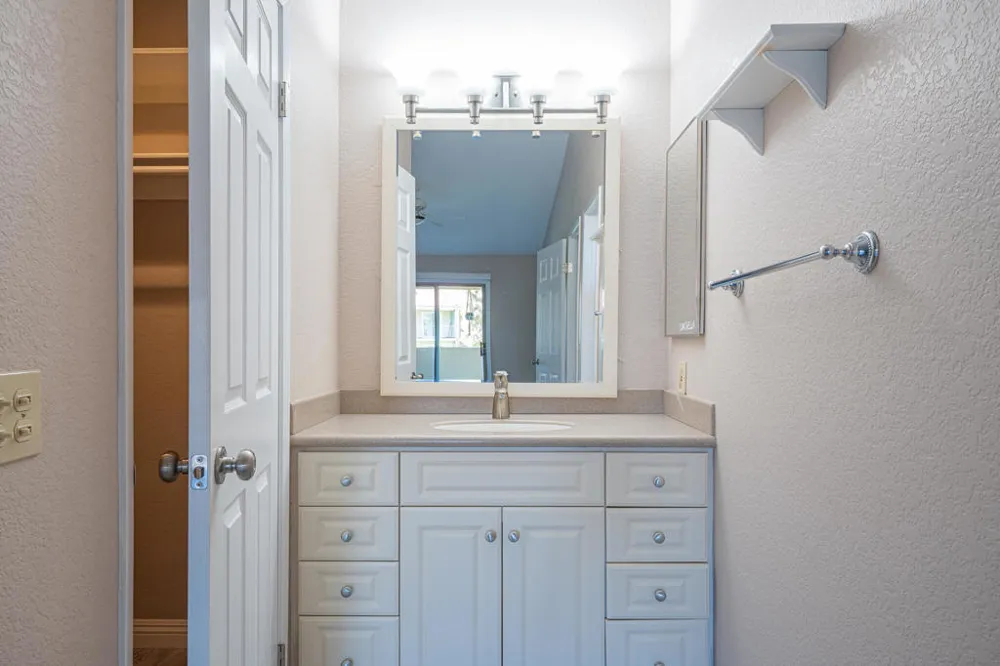 448 Tava Lane Palm Desert, CA 92211