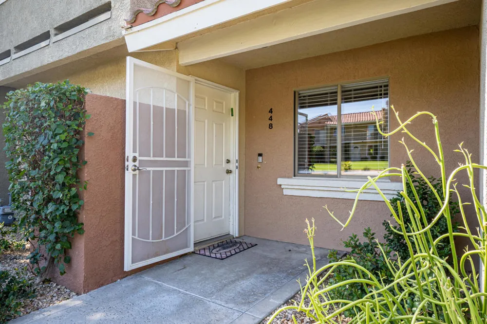 448 Tava Lane Palm Desert, CA 92211
