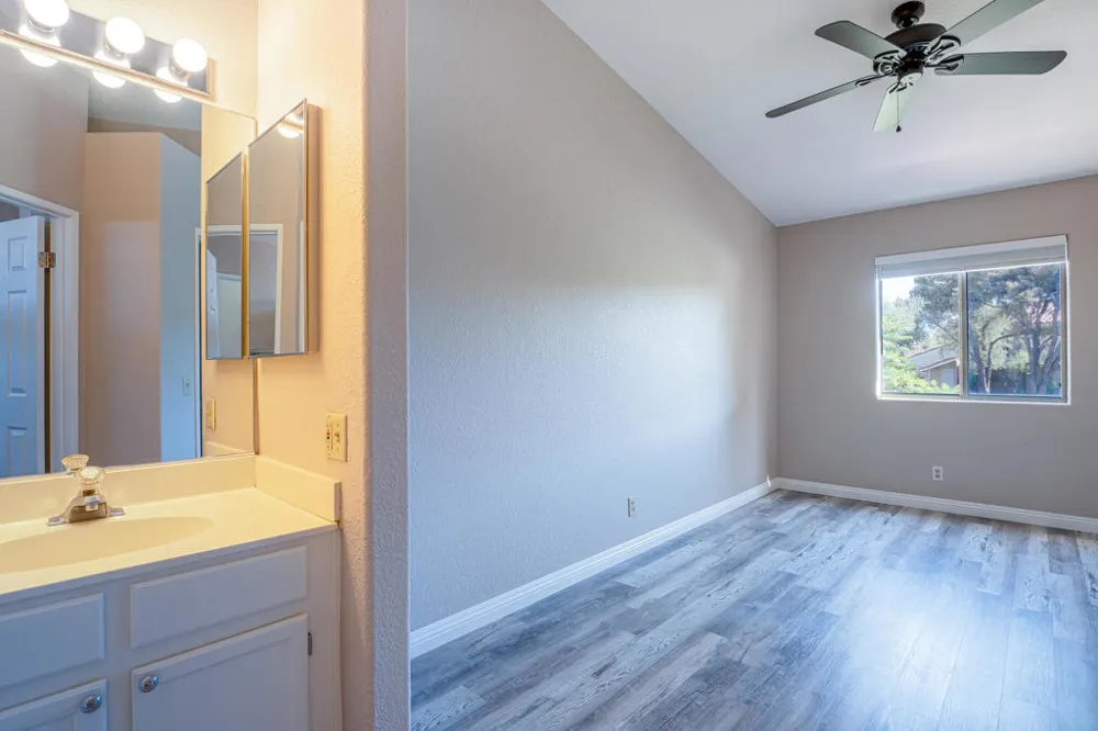 448 Tava Lane Palm Desert, CA 92211
