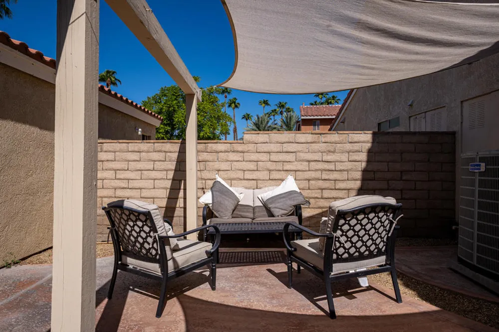 448 Tava Lane Palm Desert, CA 92211