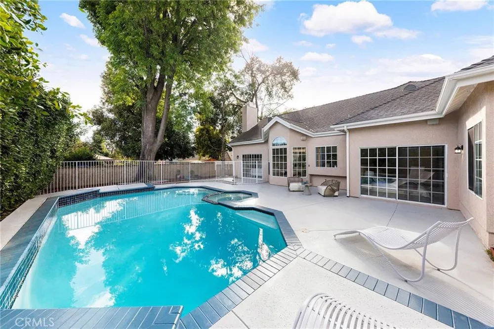 136 Garfield Place Monrovia, CA 91016