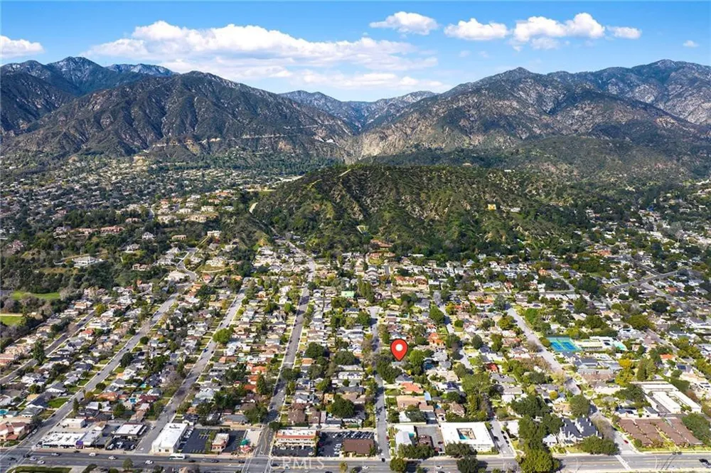 136 Garfield Place Monrovia, CA 91016
