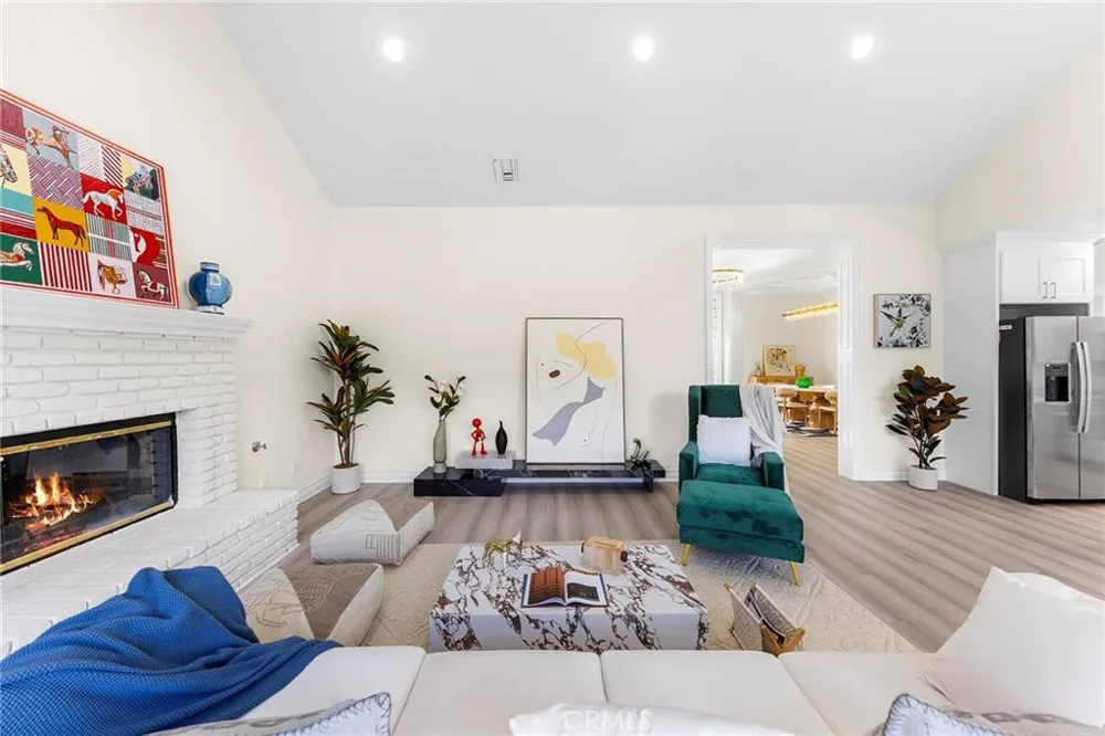 136 Garfield Place Monrovia, CA 91016