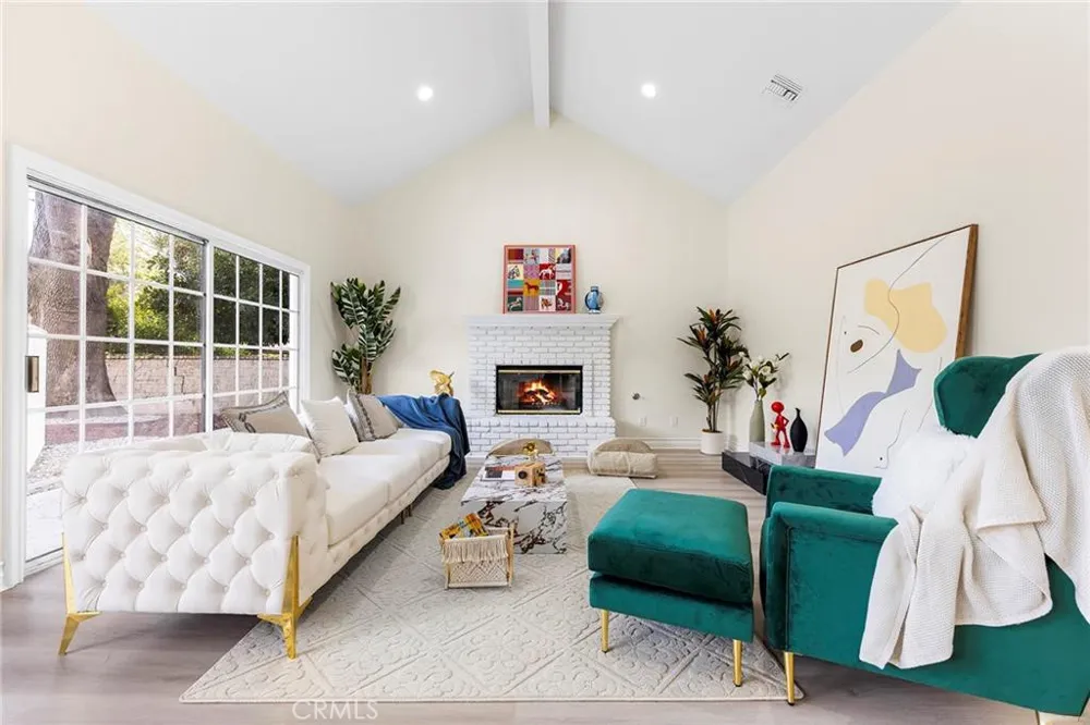 136 Garfield Place Monrovia, CA 91016