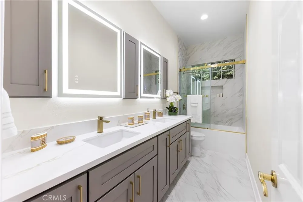 136 Garfield Place Monrovia, CA 91016