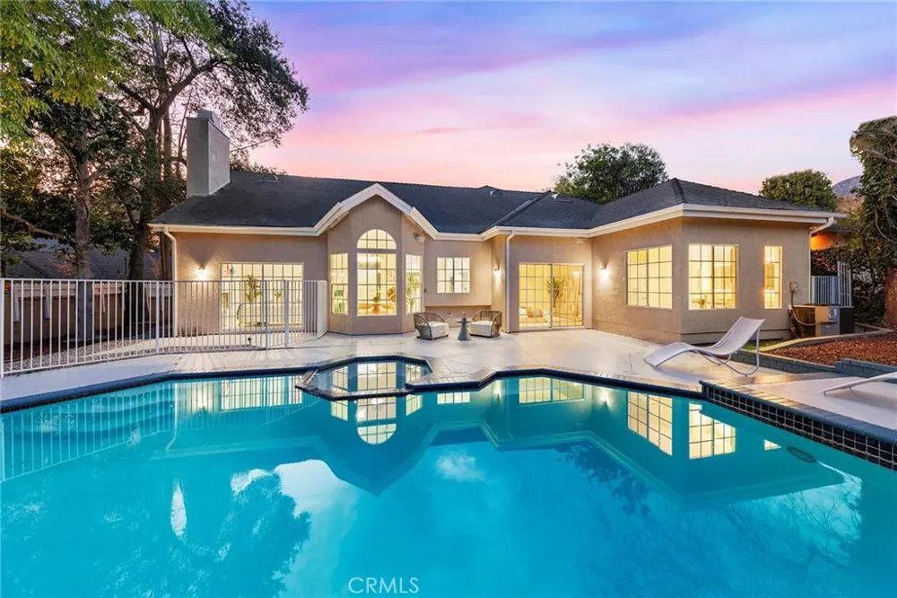136 Garfield Place Monrovia, CA 91016