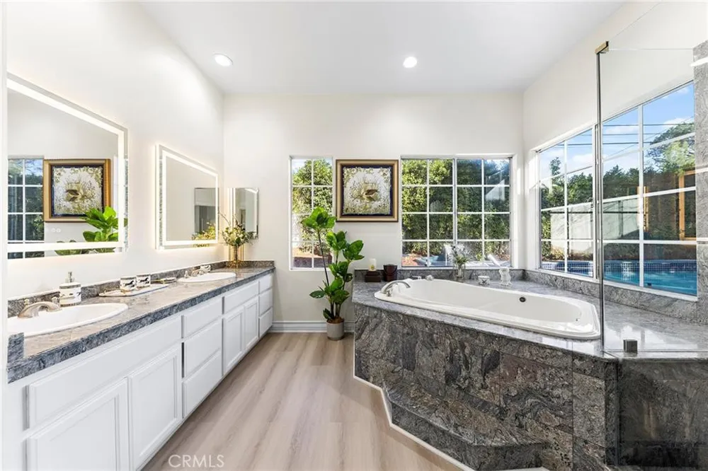 136 Garfield Place Monrovia, CA 91016