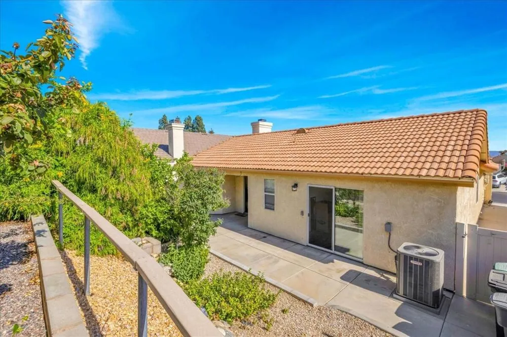 40918 Cypress Point Drive Cherry Valley, CA 92223