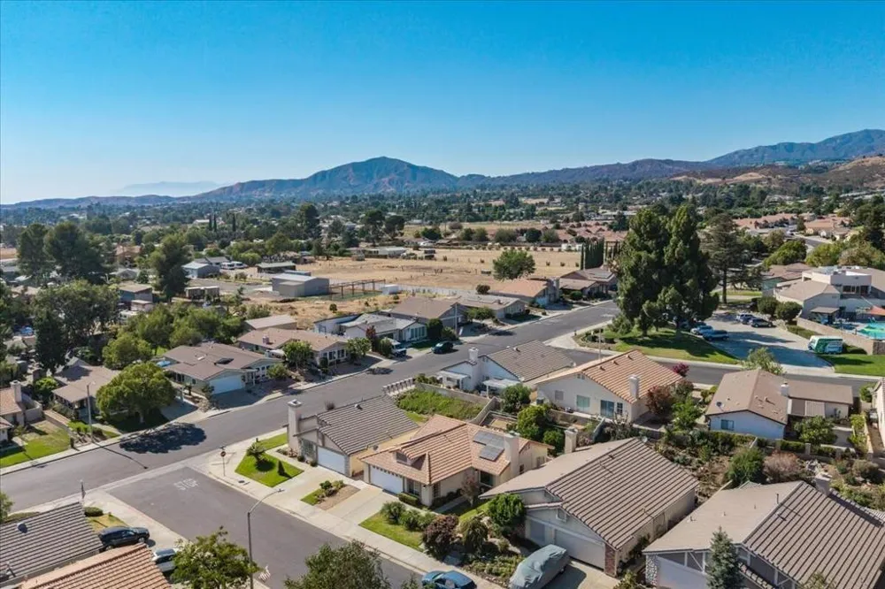 40918 Cypress Point Drive Cherry Valley, CA 92223