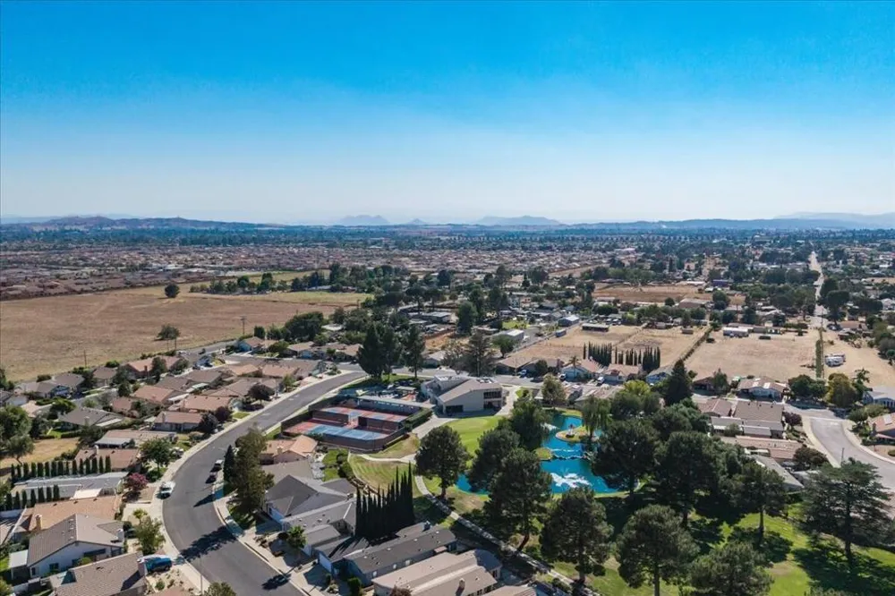 40918 Cypress Point Drive Cherry Valley, CA 92223
