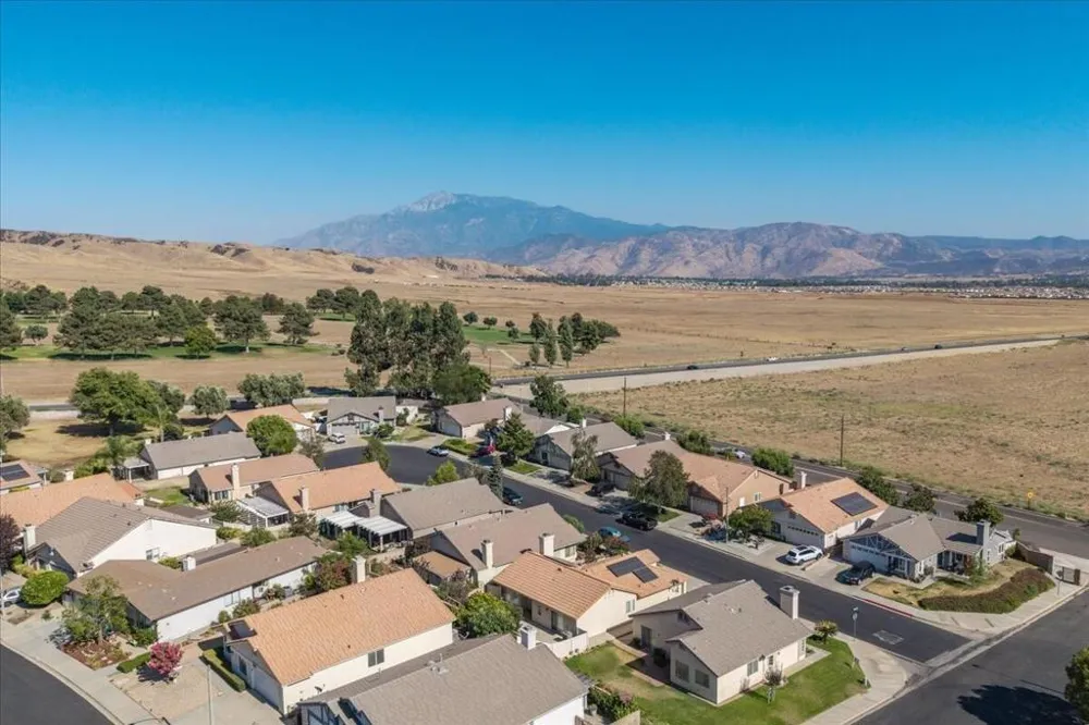 40918 Cypress Point Drive Cherry Valley, CA 92223