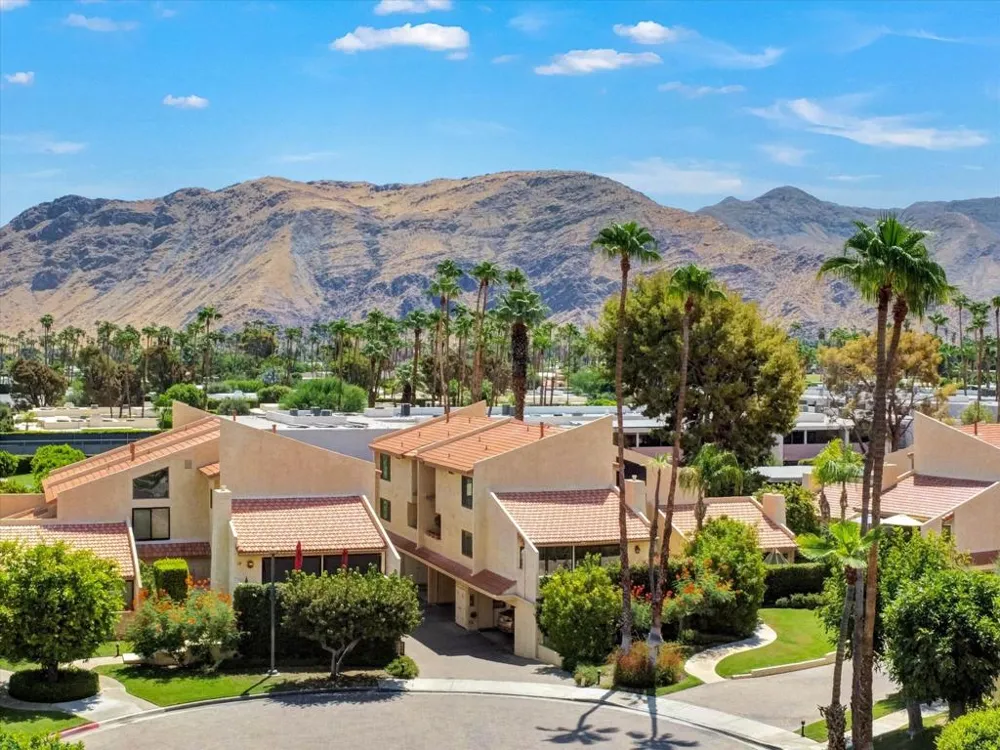 2600 S Palm Canyon Canyon Drive ##15 Palm Springs, CA 92264