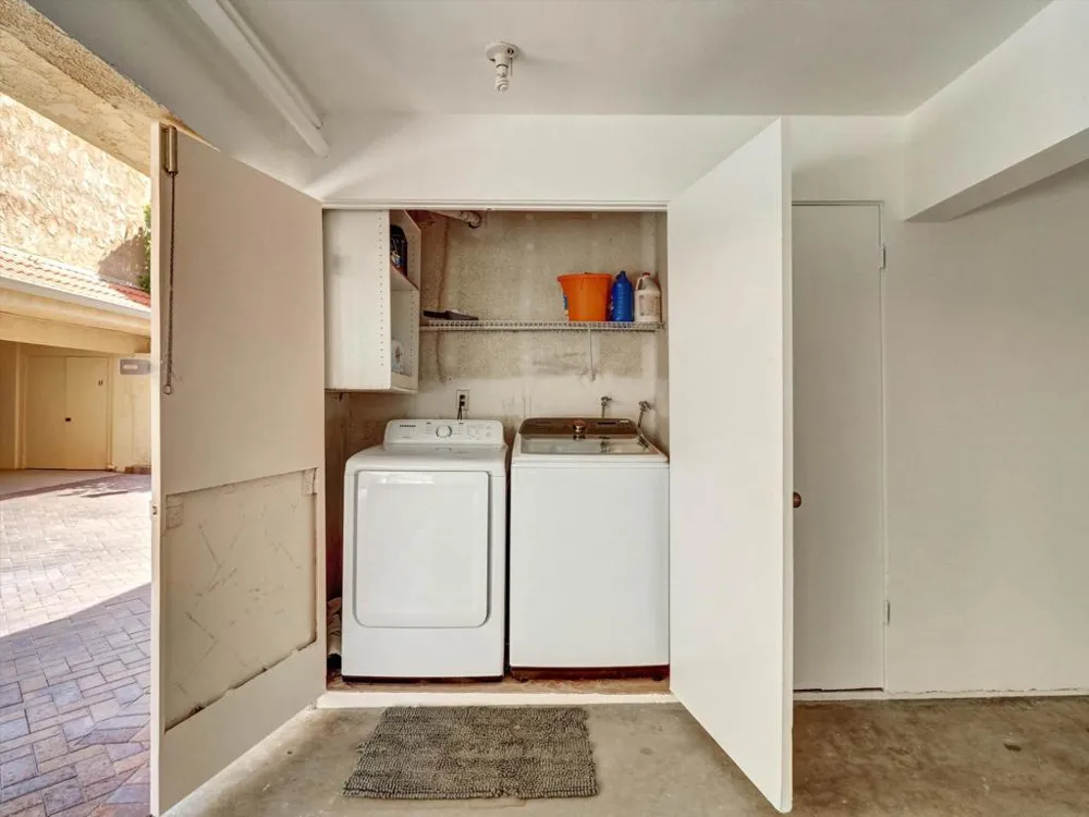 2600 S Palm Canyon Canyon Drive ##15 Palm Springs, CA 92264