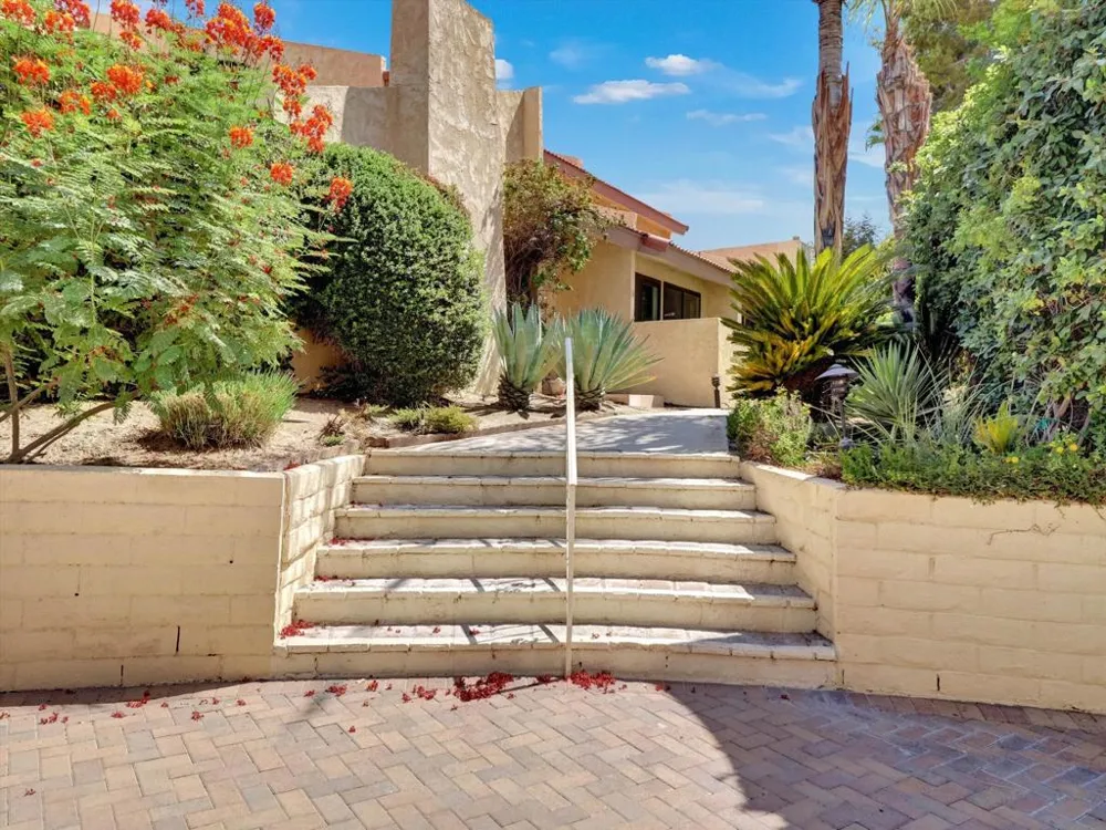 2600 S Palm Canyon Canyon Drive ##15 Palm Springs, CA 92264