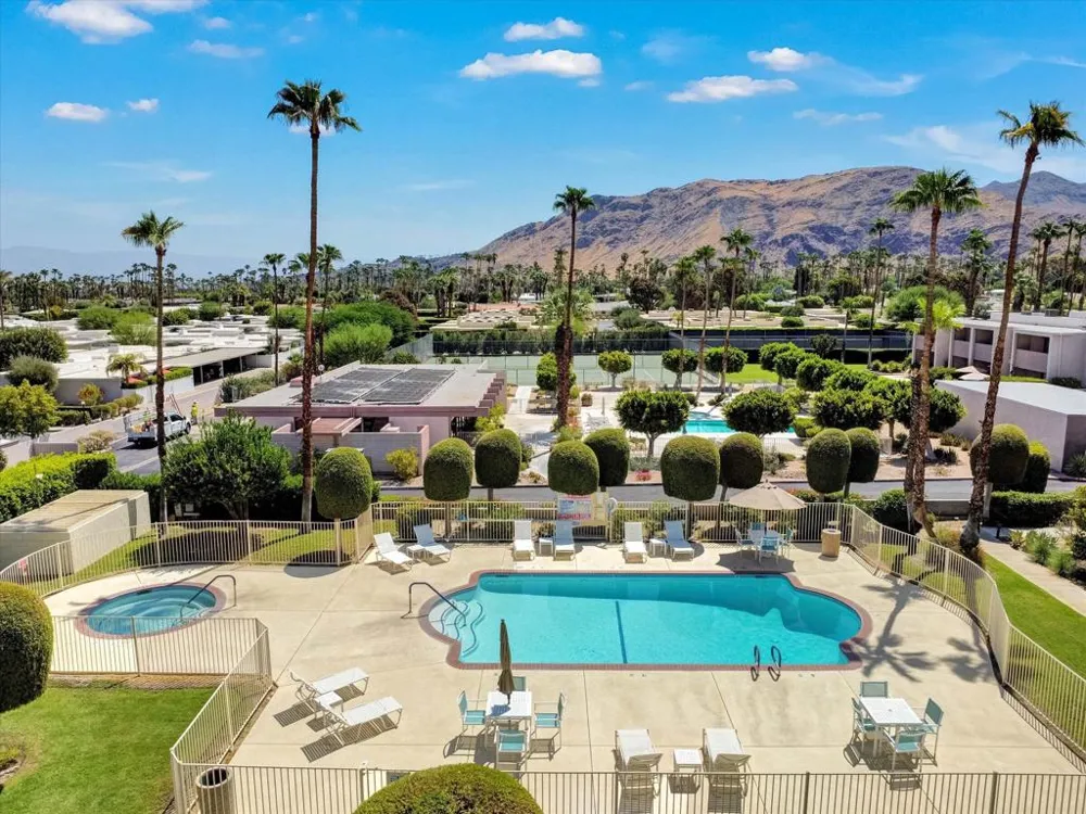 2600 S Palm Canyon Canyon Drive ##15 Palm Springs, CA 92264
