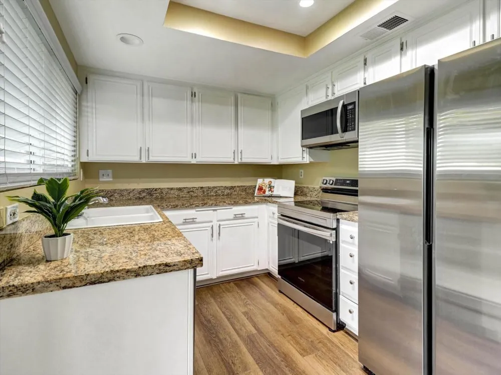 2600 S Palm Canyon Canyon Drive ##15 Palm Springs, CA 92264
