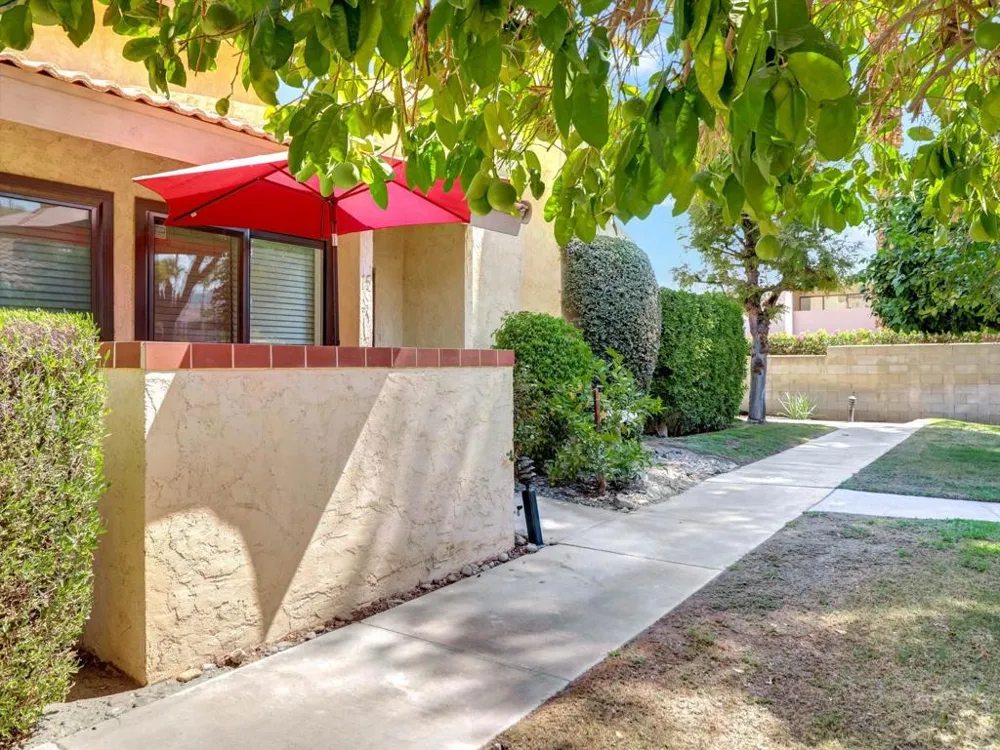 2600 S Palm Canyon Canyon Drive ##15 Palm Springs, CA 92264