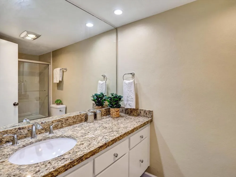 2600 S Palm Canyon Canyon Drive ##15 Palm Springs, CA 92264