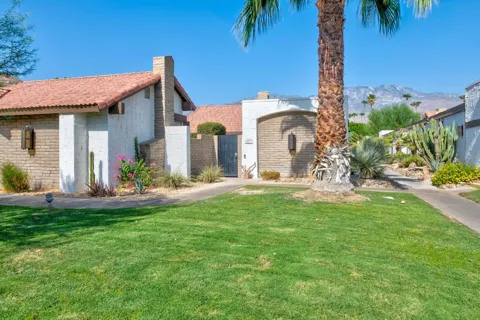 2367 W Miramonte Circle #C