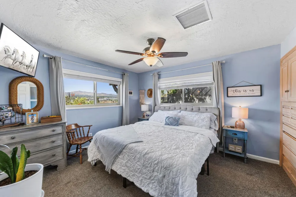 57530 Warren Way Yucca Valley, CA 92284