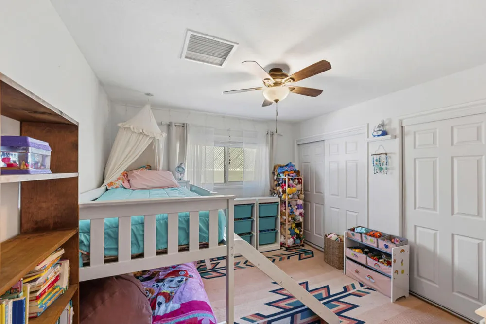 57530 Warren Way Yucca Valley, CA 92284