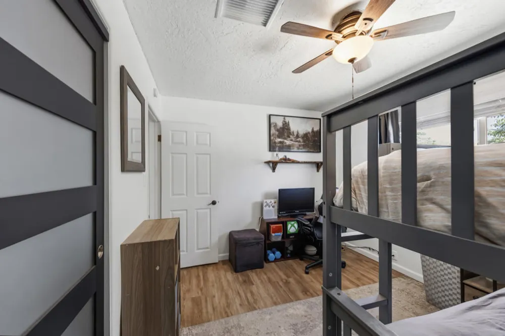 57530 Warren Way Yucca Valley, CA 92284