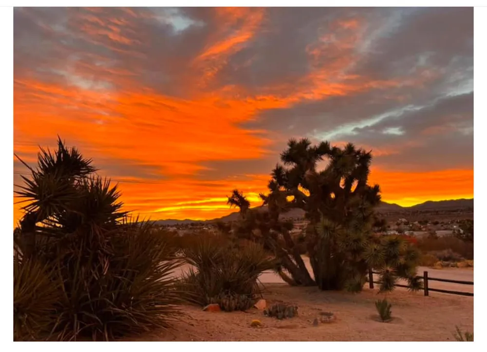 57530 Warren Way Yucca Valley, CA 92284