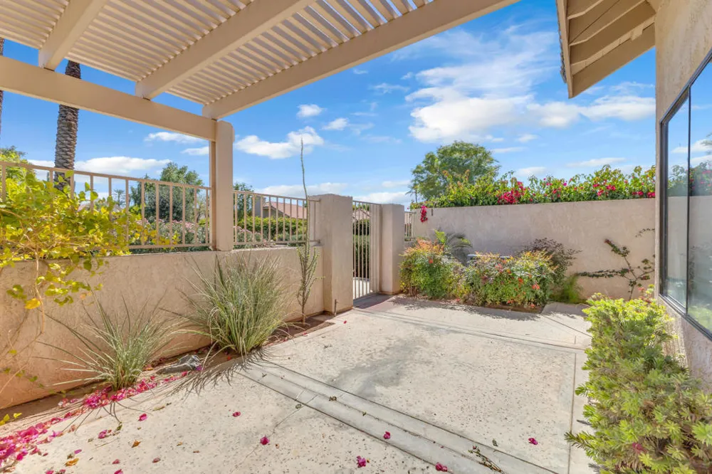 16 San Felipe Drive Palm Desert, CA 92260