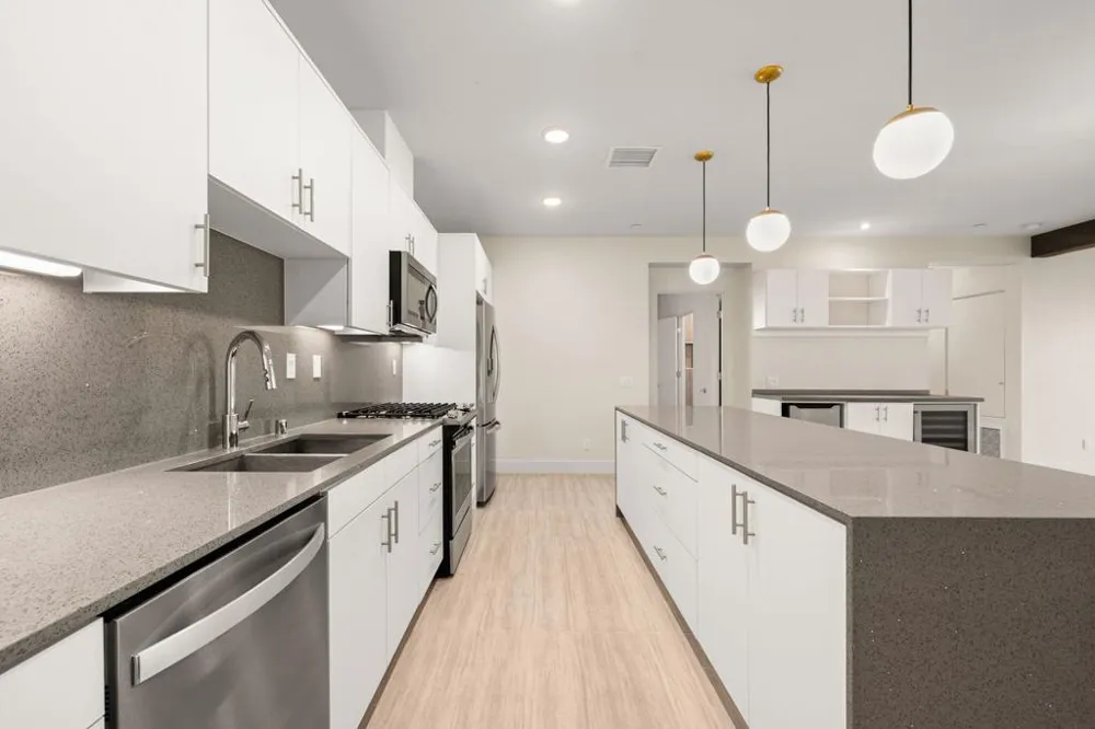 110 The Riv Palm Springs, CA 92262