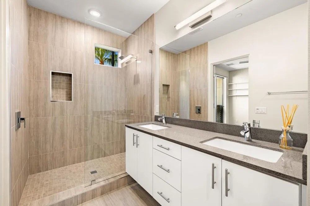 110 The Riv Palm Springs, CA 92262