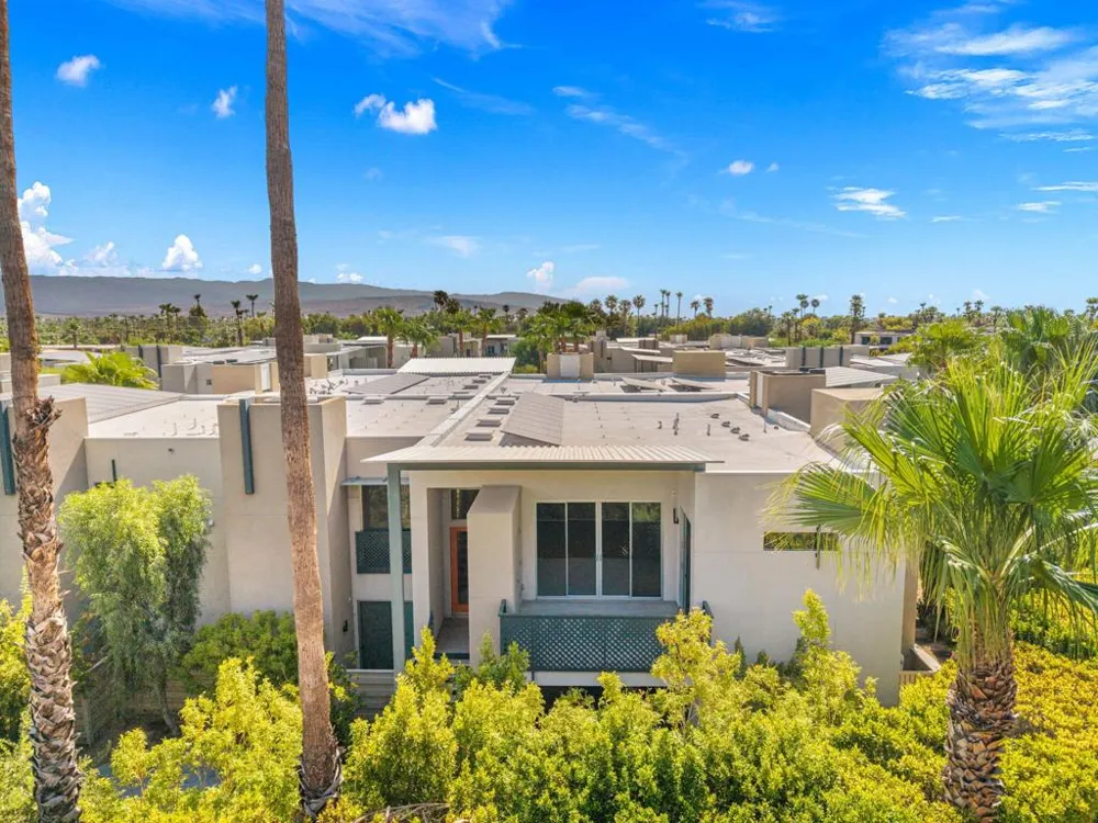 110 The Riv Palm Springs, CA 92262