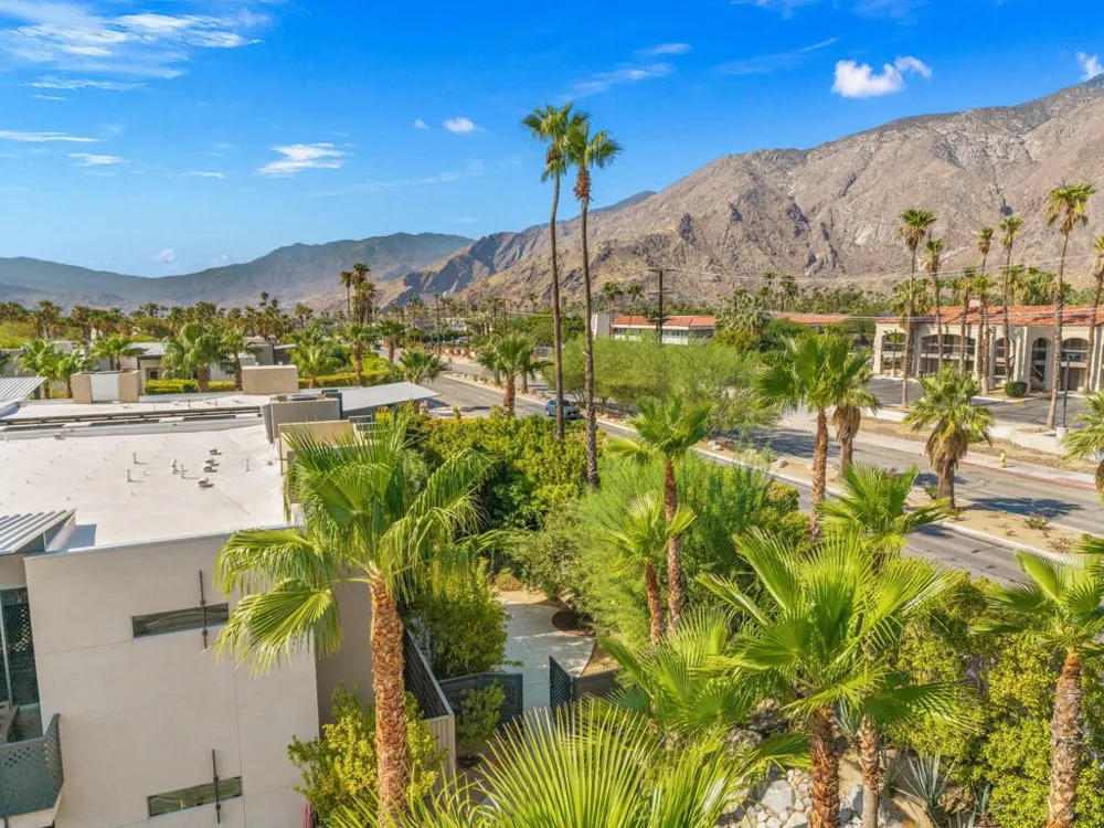 110 The Riv Palm Springs, CA 92262