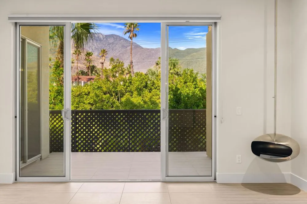 110 The Riv Palm Springs, CA 92262