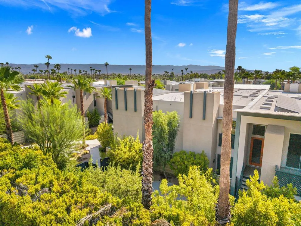 110 The Riv Palm Springs, CA 92262