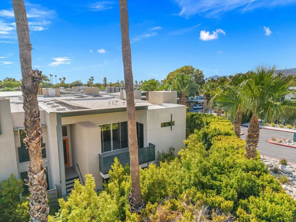 110 The Riv Palm Springs, CA 92262