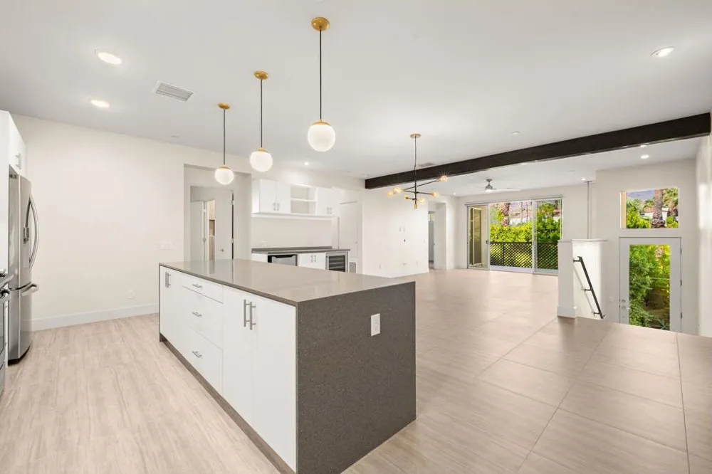 110 The Riv Palm Springs, CA 92262