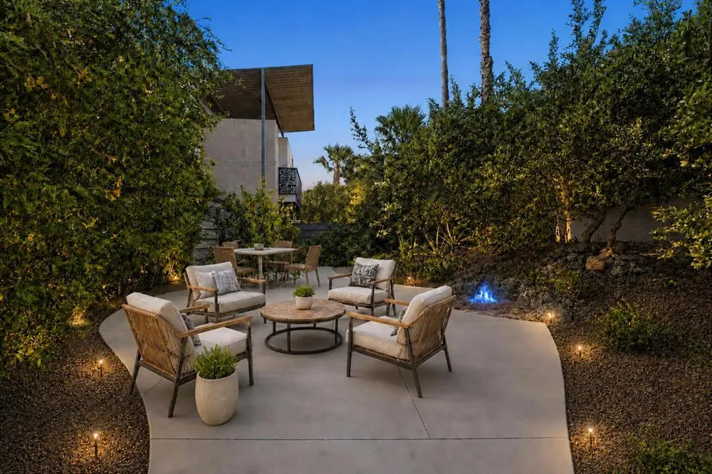 110 The Riv Palm Springs, CA 92262