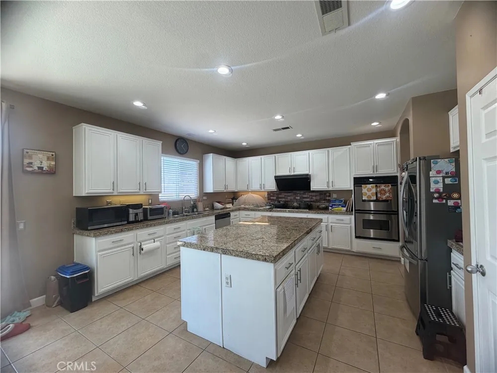 6271 Ruby Crest Jurupa Valley, CA 91752