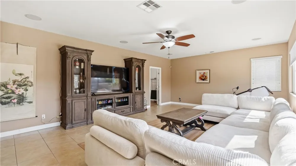 6271 Ruby Crest Jurupa Valley, CA 91752