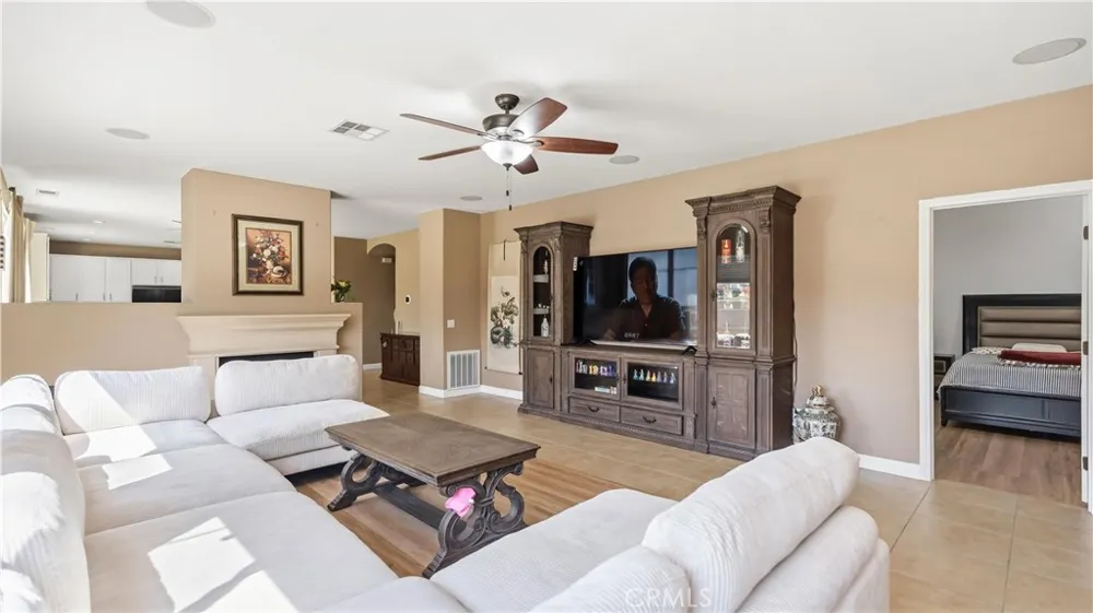 6271 Ruby Crest Jurupa Valley, CA 91752