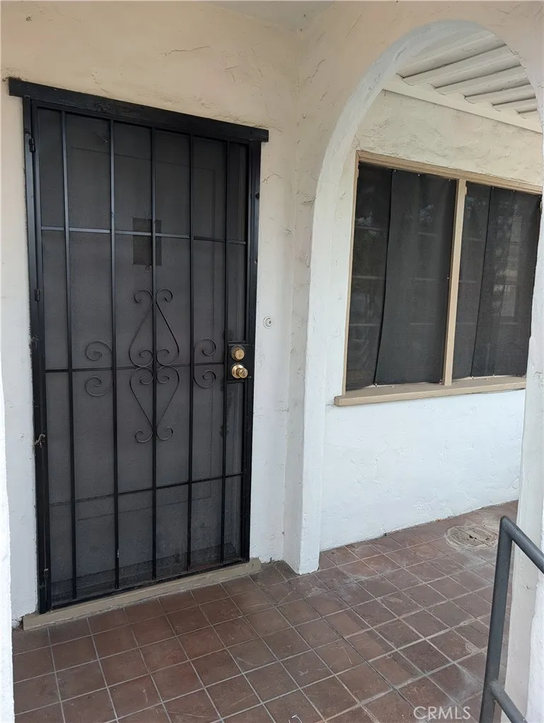 1168 Knoll Drive Monterey Park, CA 91754