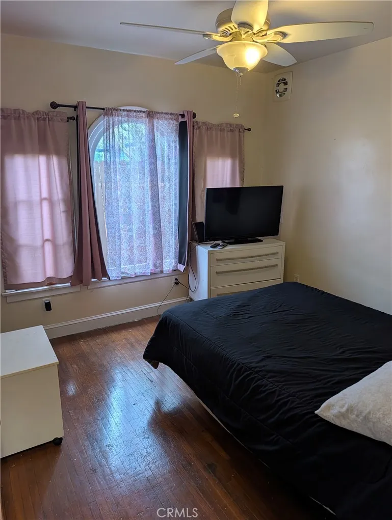 1168 Knoll Drive Monterey Park, CA 91754