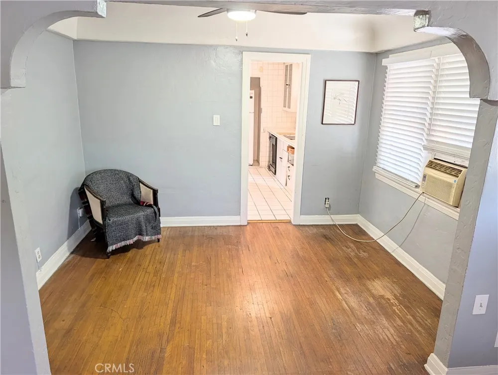 1168 Knoll Drive Monterey Park, CA 91754
