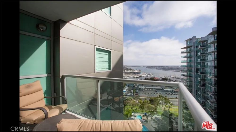 13650 Marina Pointe Drive #1605 Marina del Rey, CA 90292
