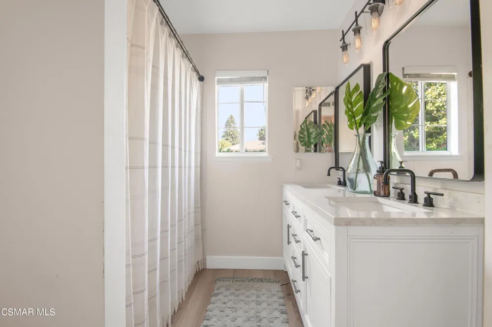 3109 Rollings Avenue Thousand Oaks, CA 91360